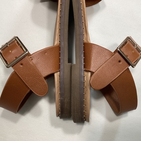 Steve Madden Tesa Sandal - Picture 10 of 15